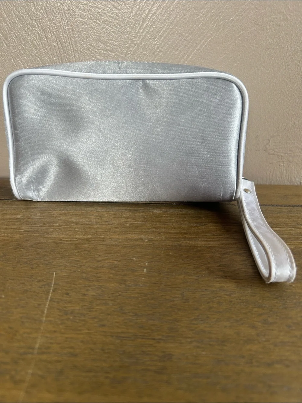Dior Parfums Silver White Double Zip Toiletry Bag Trousse de Toilette Wristlet.